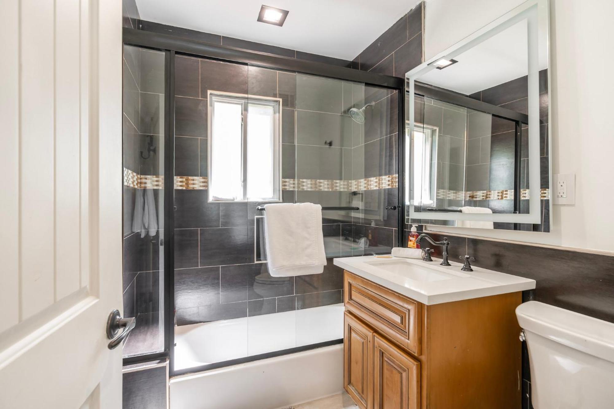 Incredible Suite Near Universal Studios ลอสแอนเจลิส ภายนอก รูปภาพ